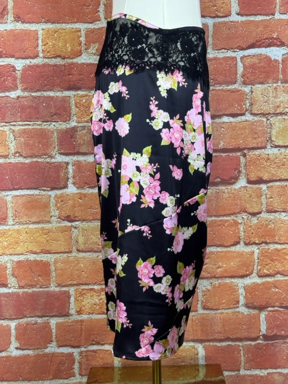 For Love & Lemons Floral Black and Pink Women's Skirt Size Medium - Picture 5 of 15